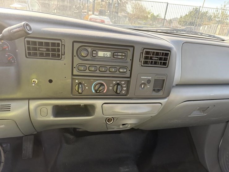 2003-ford-f250-image-14