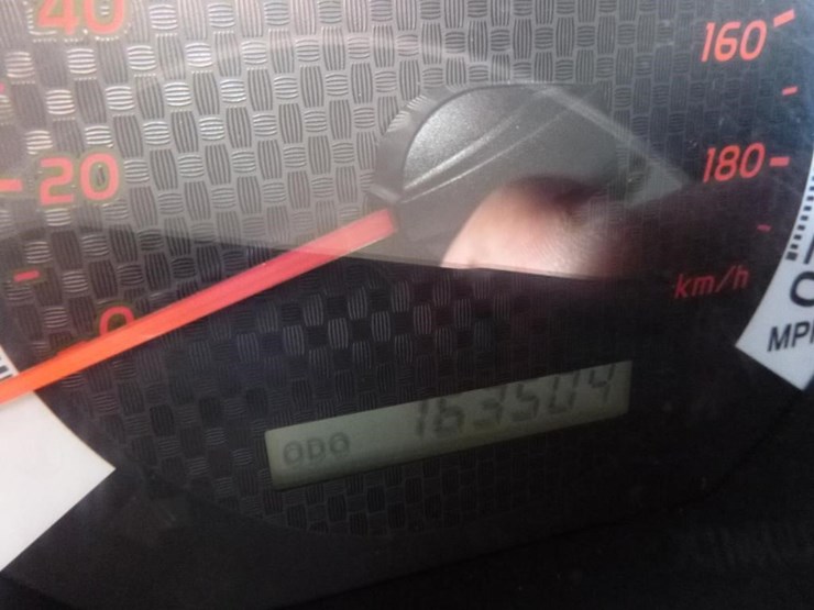 2013-toyota-tacoma-image-28