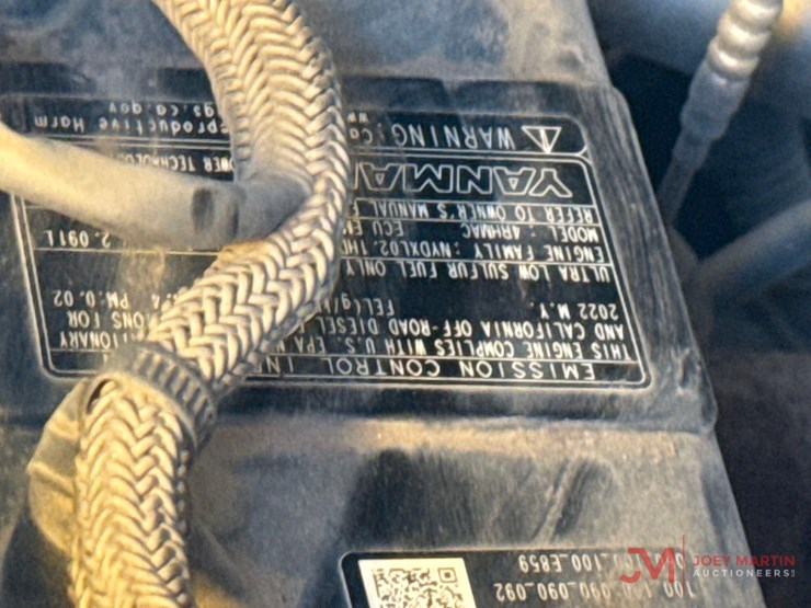 2023-deere-317g-image-14