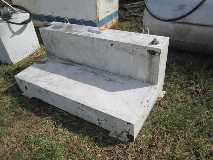 #44009-•-better-built-100gal-l-shape-fuel-tank-image-1