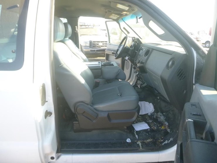 2016-ford-f350-image-13