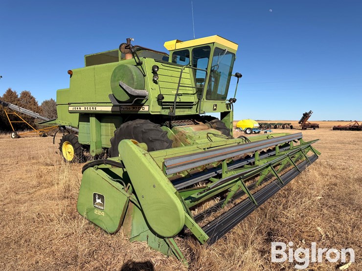 1977-john-deere-7700-image-3