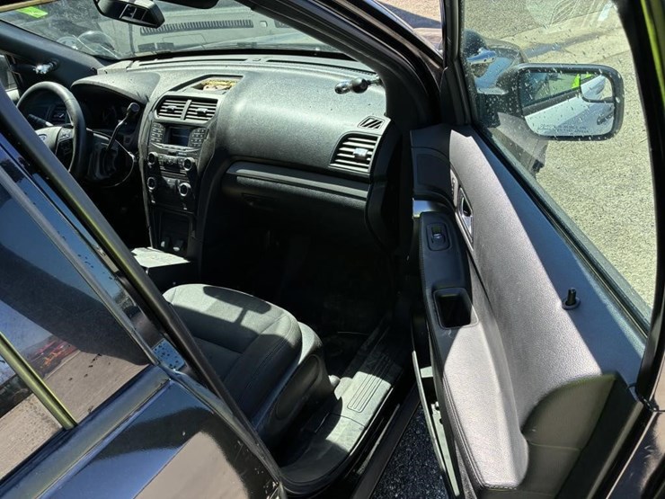 2017-ford-explorer-police-interceptor-image-9