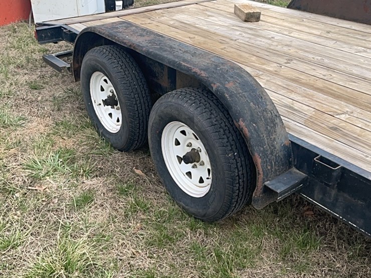 car-hauler-trailer-16’-with-2’-dove-tail-and-ramps-image-5