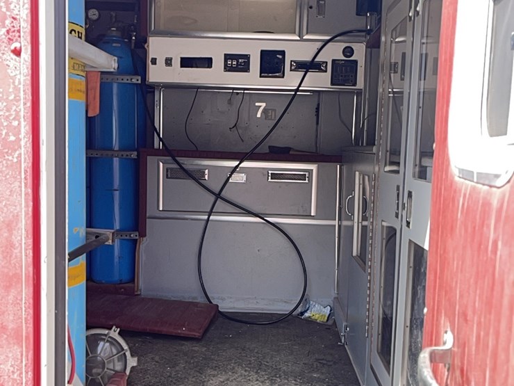 international-4700-image-6