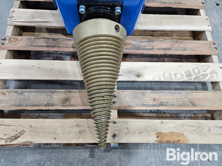 2025-massey-ferguson-730-image-14