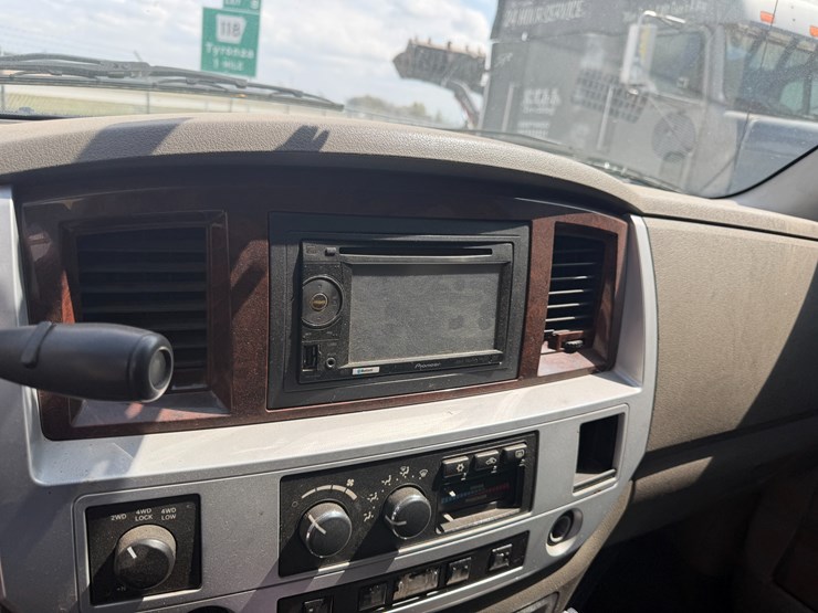 2008-dodge-2500-image-53