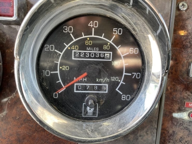 2007-kenworth-t300-image-36