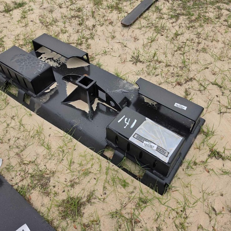 - SKID STEER RECEIVER HITCH