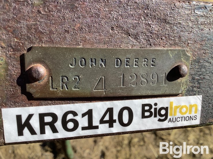 john-deere-lr2-pull-type-side-delivery-rake-image-18