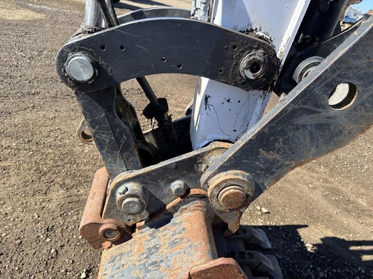 2022-bobcat-e42-image-16