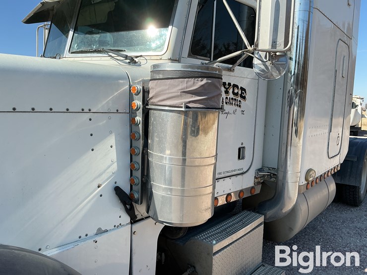 2000-peterbilt-379-image-19