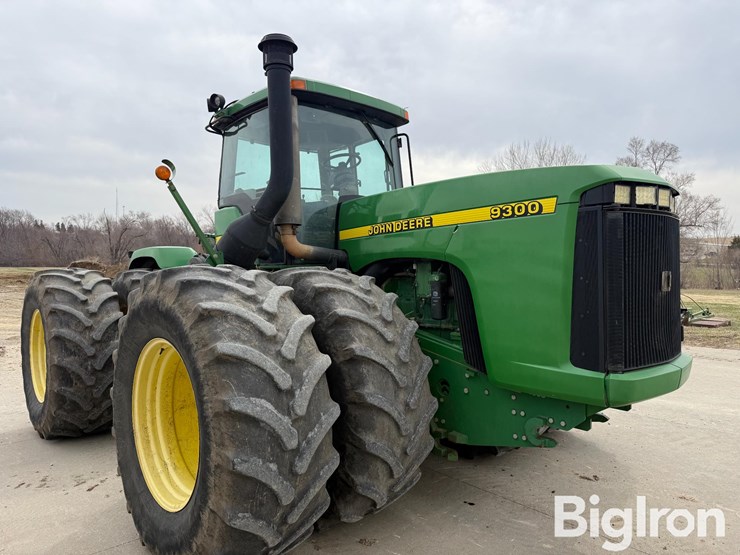 1997-john-deere-9300-image-3
