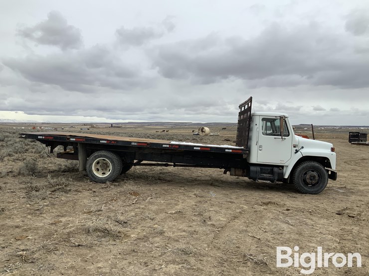 1984-international-flatbed-dump-image-4