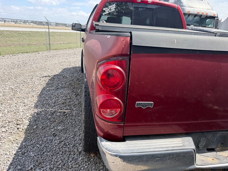 2008-dodge-2500-image-16