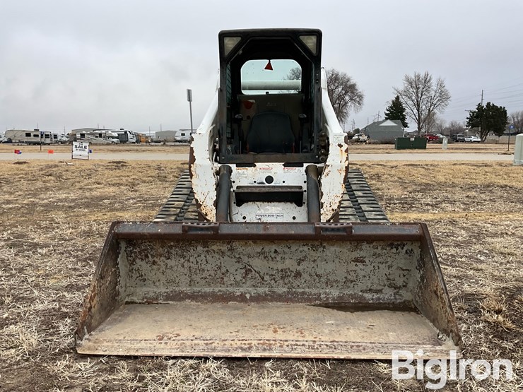 2004-bobcat-t300-image-2