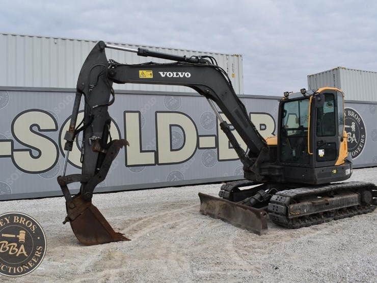 2019-volvo-ecr88d-image-3