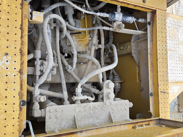 2001-caterpillar-988g-image-71