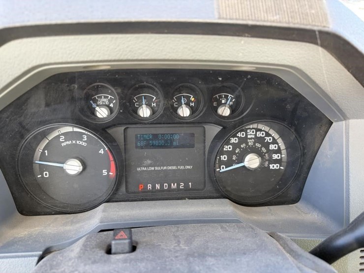 2012-ford-f550-xlt-image-14