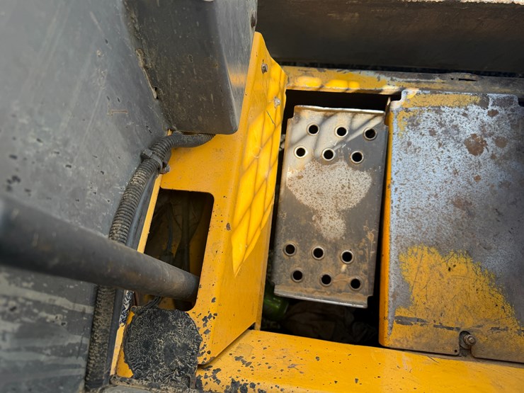 volvo-mc90b-image-50