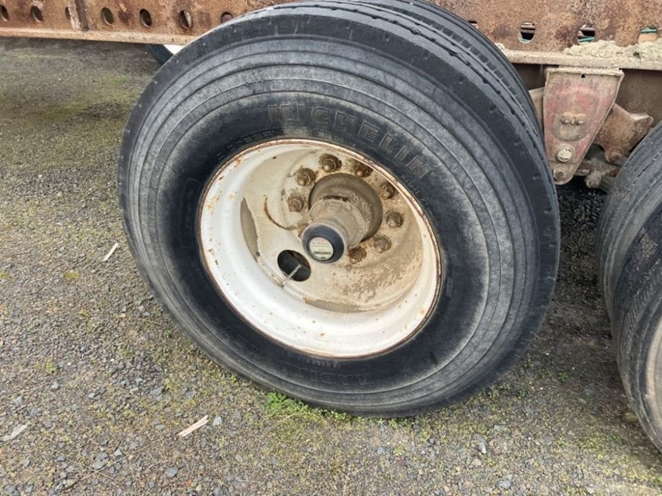 1985-utility-flatbed-image-15