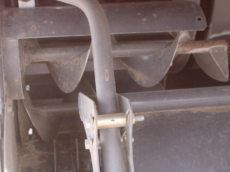 2010-agco-2170-image-93