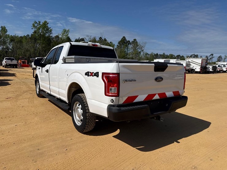 2017-ford-f150-image-3