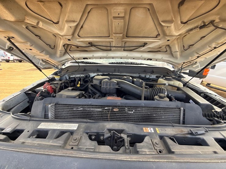 2015-ford-f250-xl-image-17