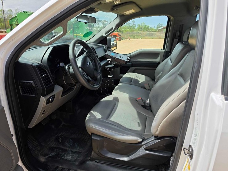 2019-ford-f150-xl-image-9