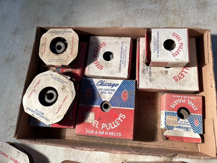 #2531-•-die-cast-pulleys-image-4