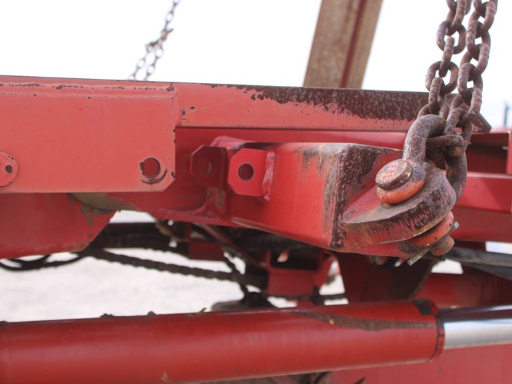 #1064-•-2009-morris-mfg-pro-ag-auto-align-bale-runner-16k-image-57