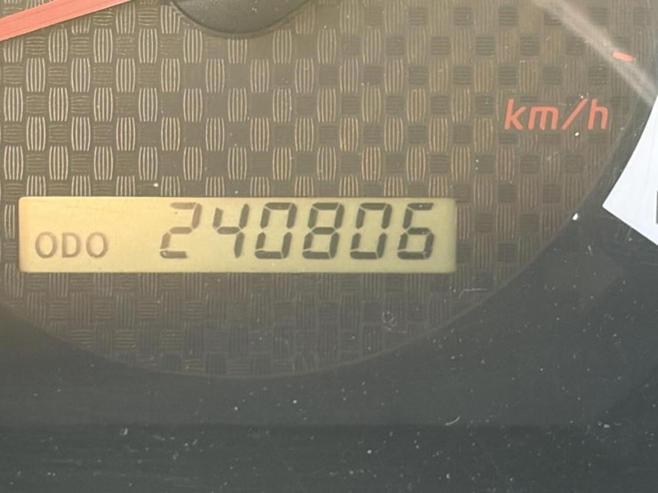 2013-toyota-tacoma-image-14