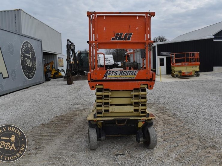 2015-jlg-2646es-image-8