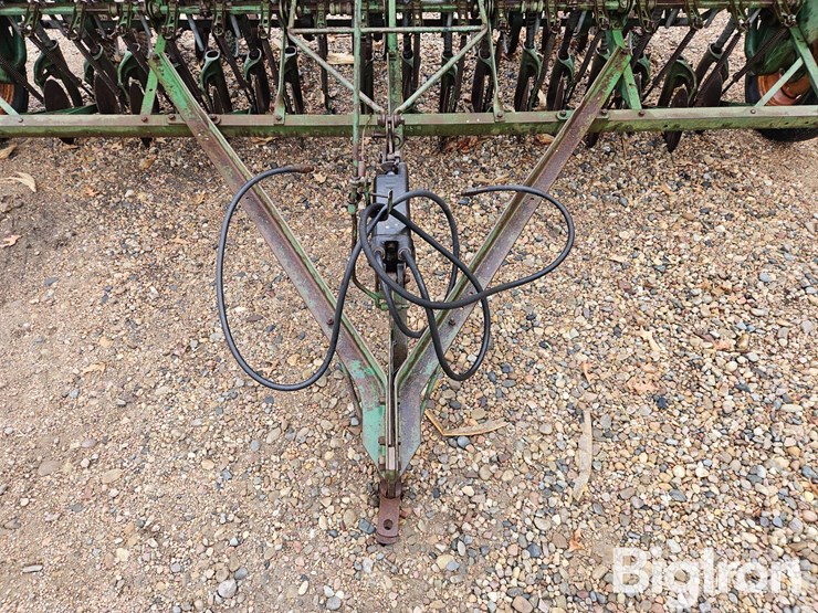 john-deere-b-image-10