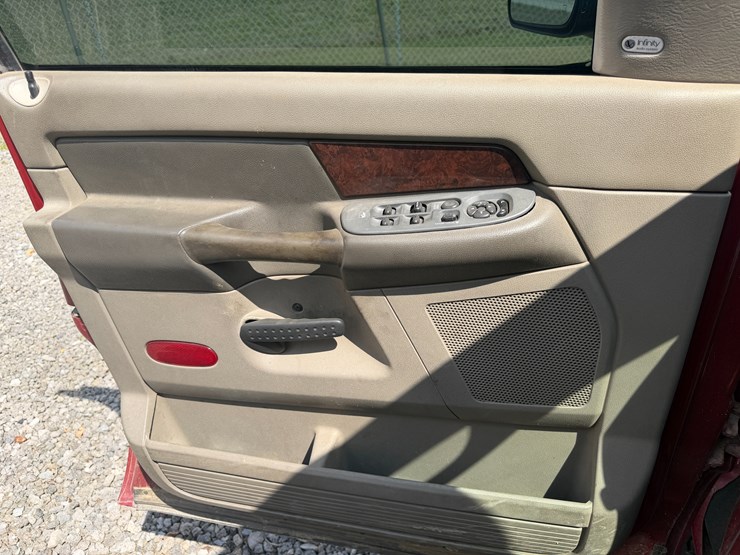 2008-dodge-2500-image-60