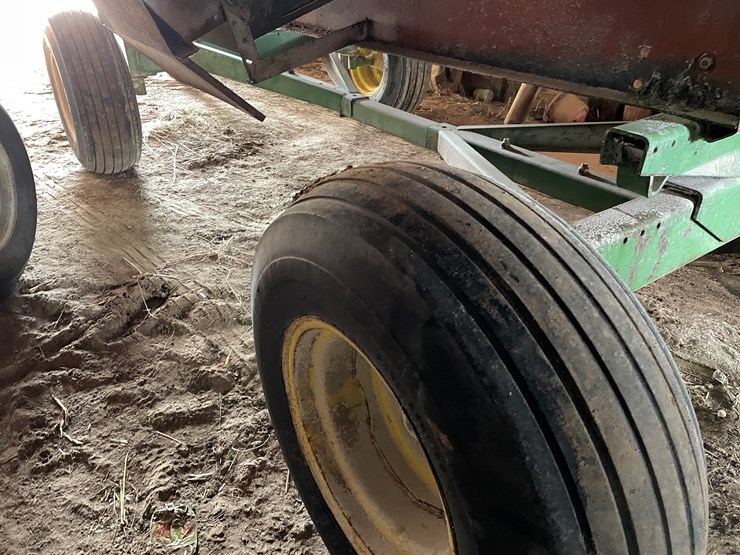 m&w-little-red-wagon-image-19