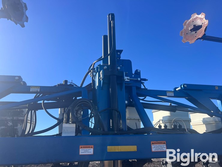 2005-kinze-3600-image-19