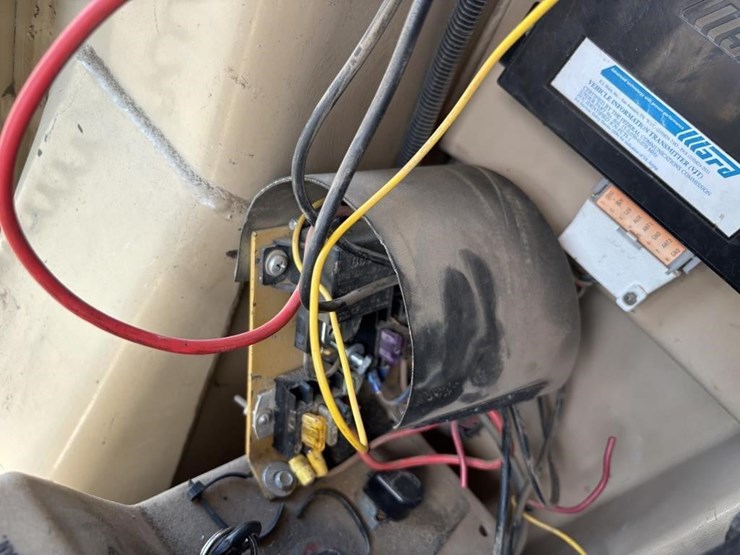 2006-caterpillar-143h-image-50