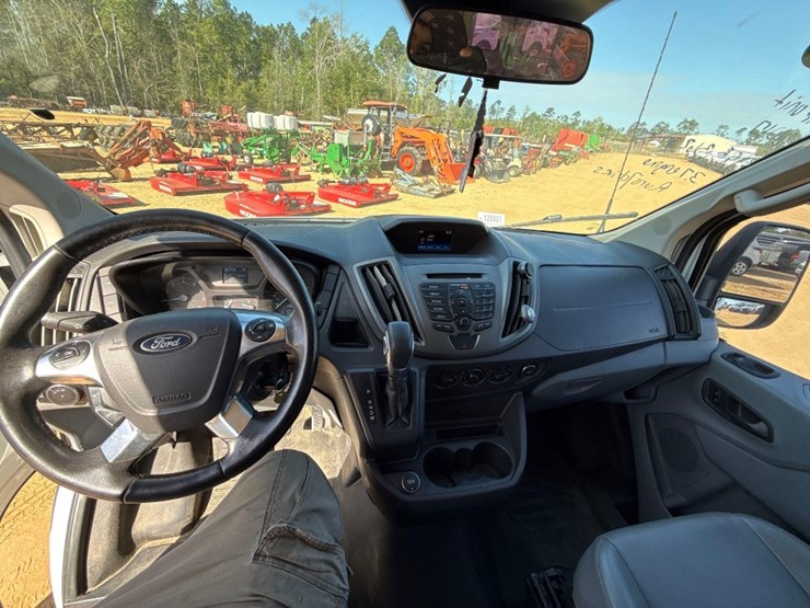 2017-ford-f350-image-19