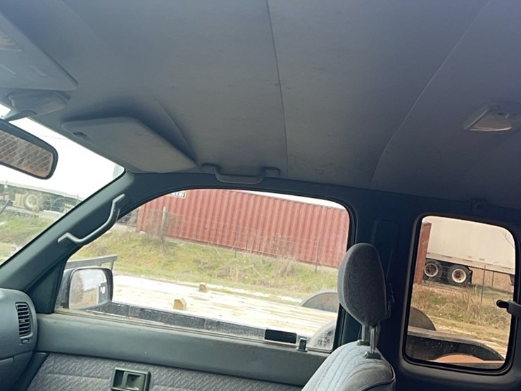 1995-toyota-tacoma-image-25