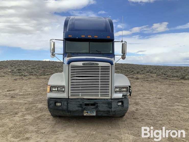 1995-freightliner-fld120-image-2