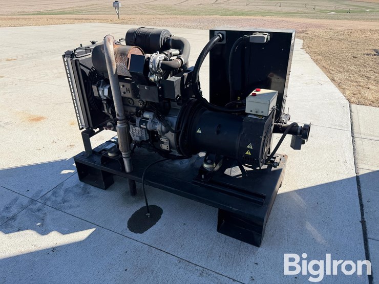 2012-highpower-systems-hyw-45-t6-os-40-kw-generator-system-image-3