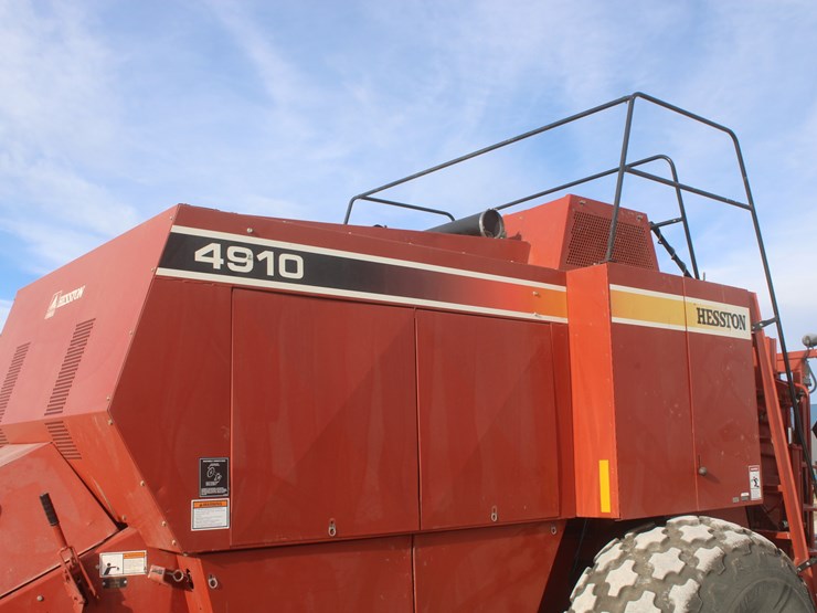 hesston-4910-image-27
