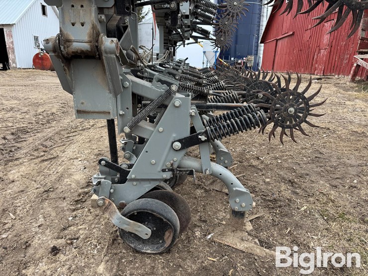 hinkier-6000-12r30"-cultivator-image-12