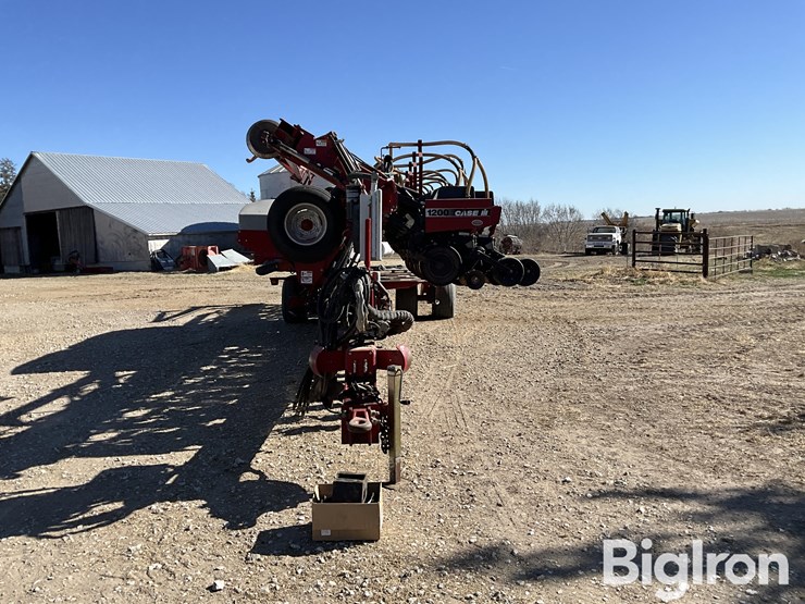 case-ih-1200-image-2
