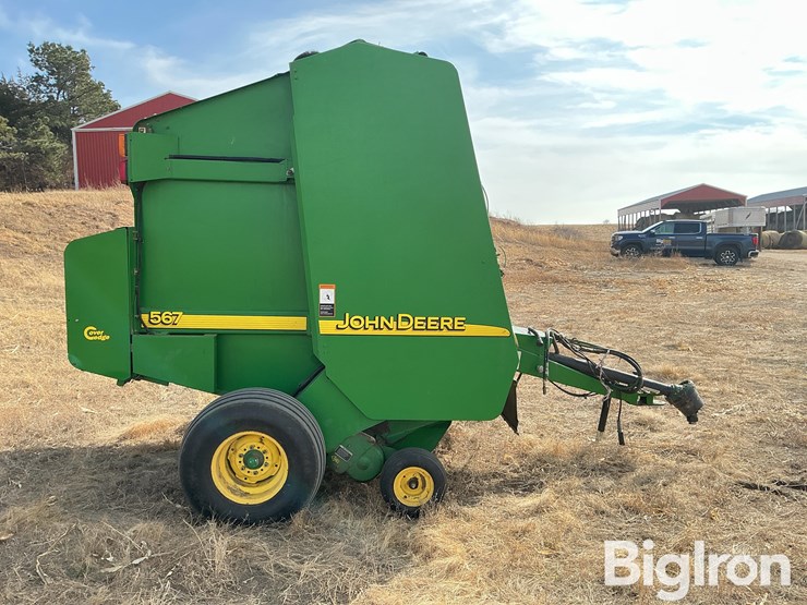2005-john-deere-567-image-4