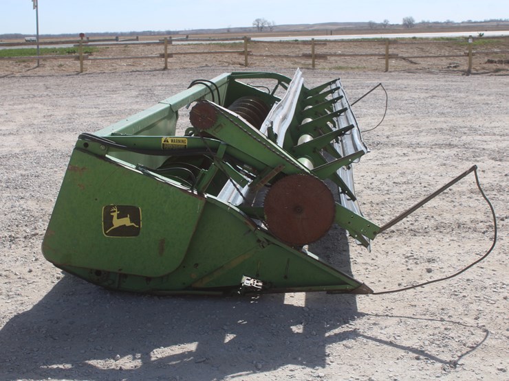 john-deere-224-image-3