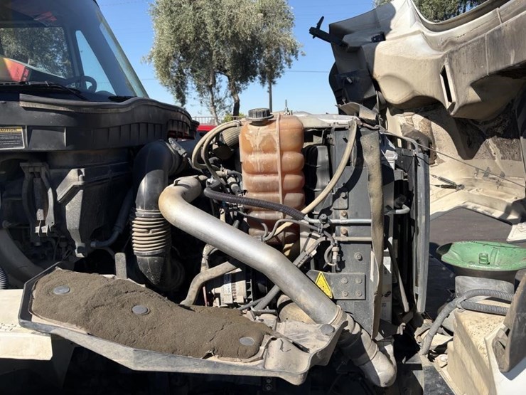 2013-international-workstar-7400-image-8