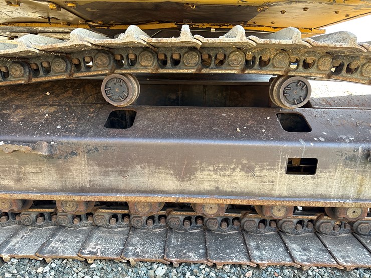 2011-caterpillar-336e-image-90