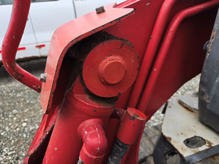 takeuchi-tl10v2-image-21